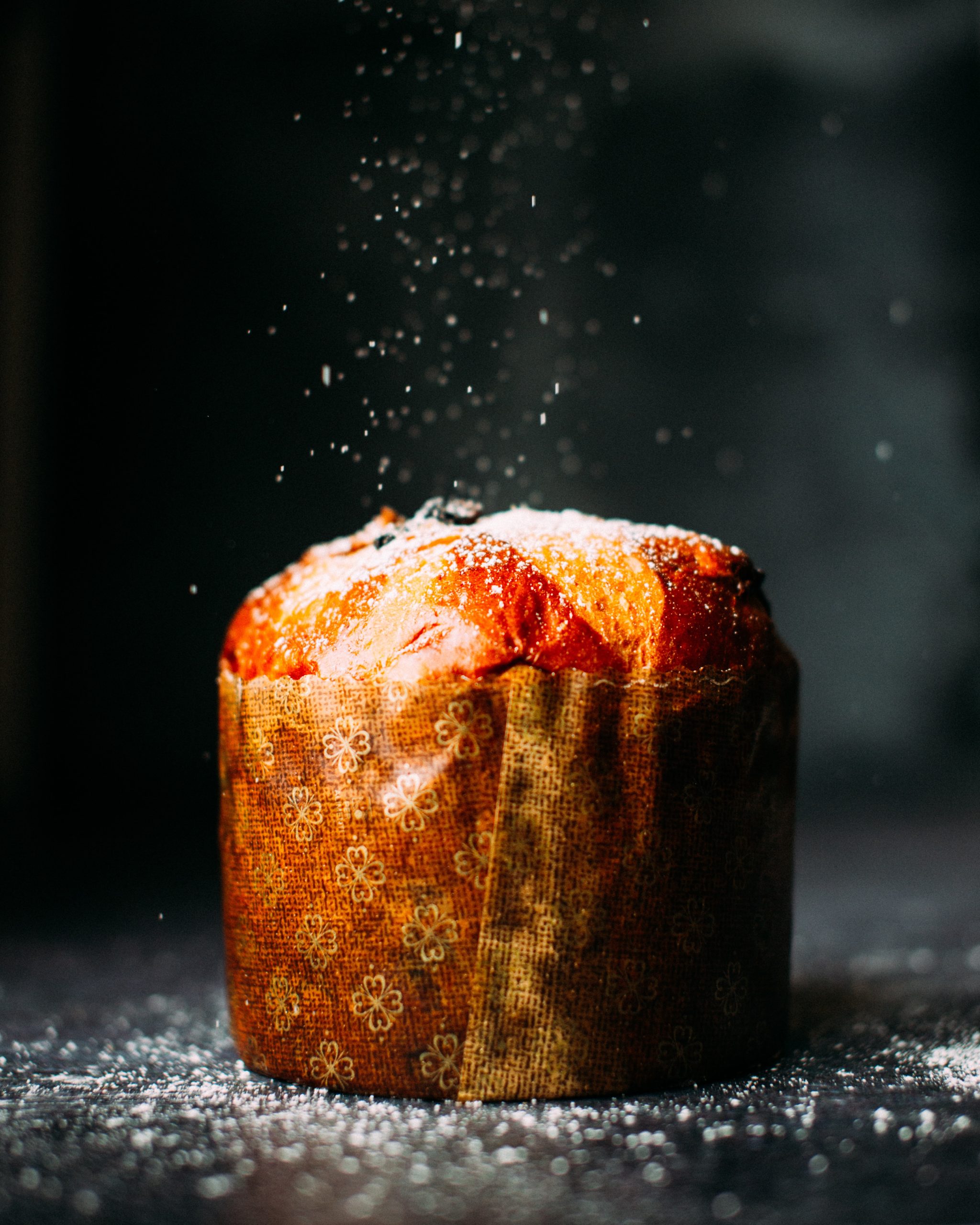 NOVITÀ NATALE 2023: PANETTONE ANNAFRANCESCA FARCITO DI PASSITO DI MERLOT E GOCCE DI CIOCCOLATO FONDENTE